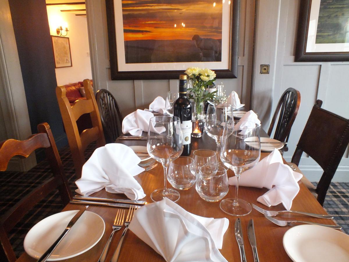 Cracoe Devonshire Arms Inn מראה חיצוני תמונה